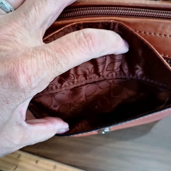 Fossil Tan Leather Women's Bag - Picture 8 of 11